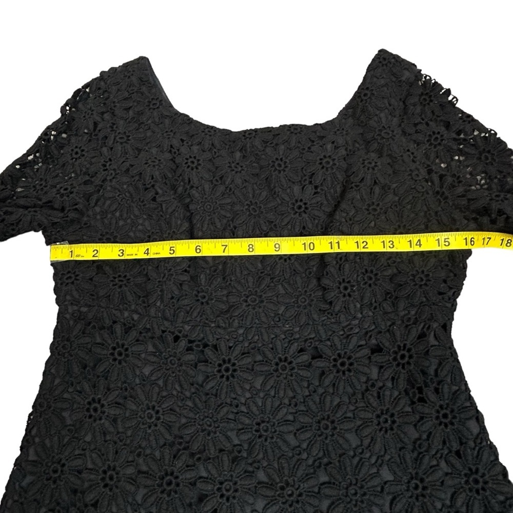 Lilly Pulitzer Shayna Black Lace Dress Daisy Sheath 3/4 Sleeves V Back Size 6 - Picture 10 of 14